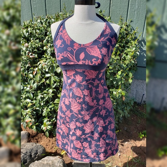 Patagonia Dresses & Skirts - Patagonia Halter Floral Tied Dress XS